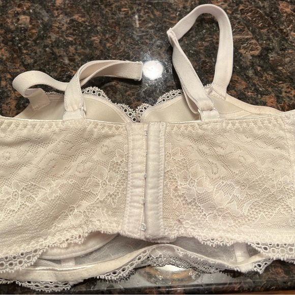 Freya White Lace Bra- Size 28G (US)/28F (UK) - Picture 4 of 5